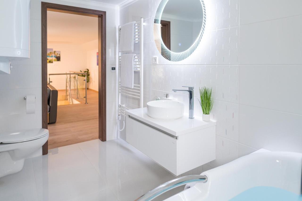 Eternity Apartmanhaz Keszthely Esterno foto