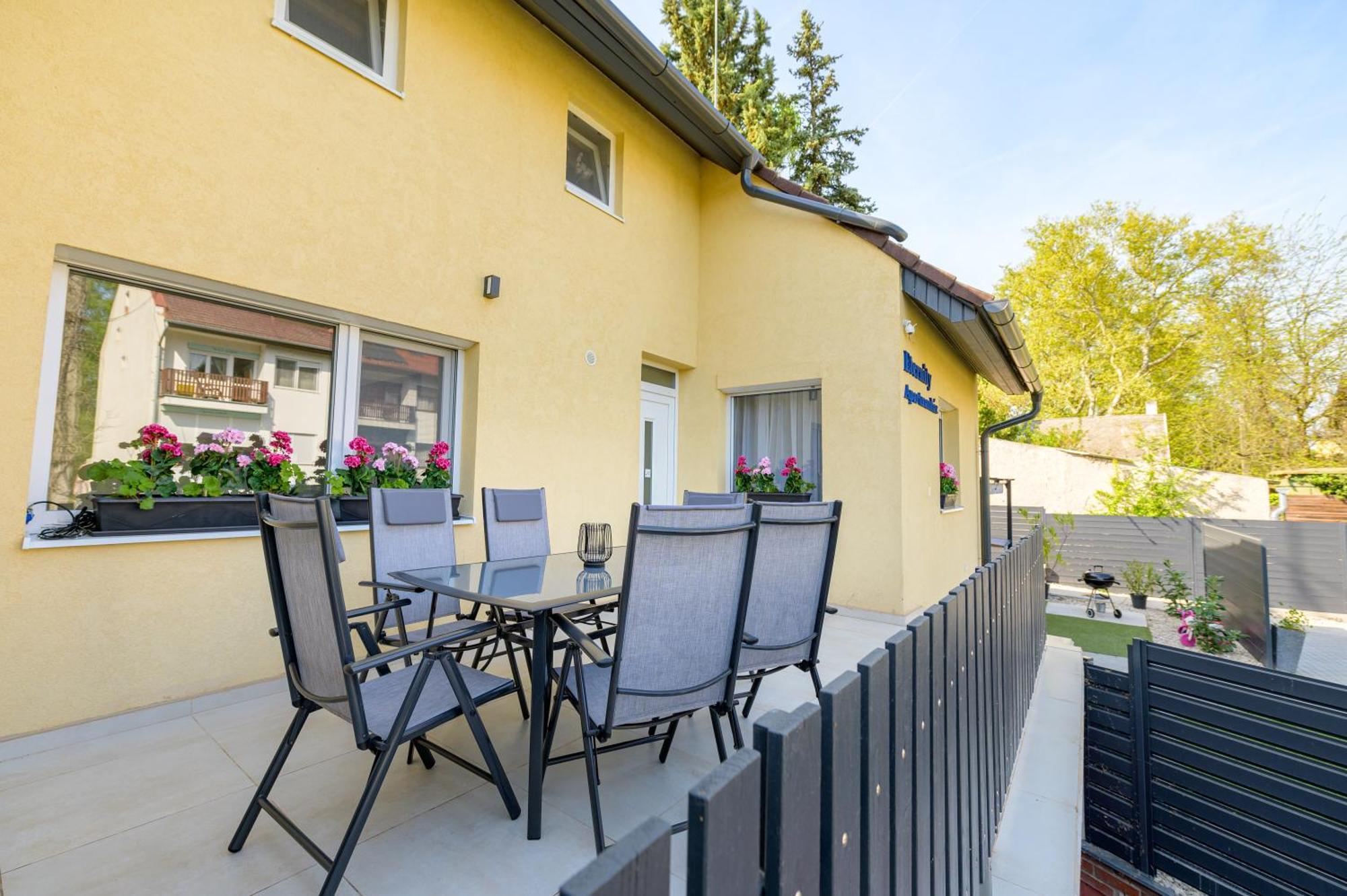 Eternity Apartmanhaz Keszthely Esterno foto